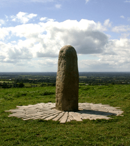 Stone_of_Destiny,_Hill_of_Tara